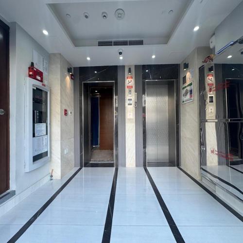 premier 2 bedroom lifeline apartment with free parking