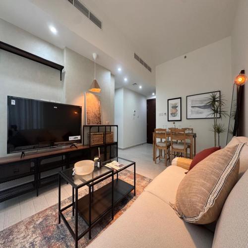 premier 2 bedroom lifeline apartment with free parking