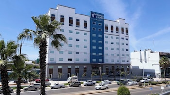 holiday inn express and suites los mochis centro by ihg