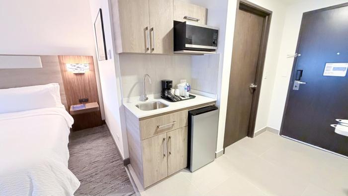 holiday inn express and suites los mochis centro by ihg