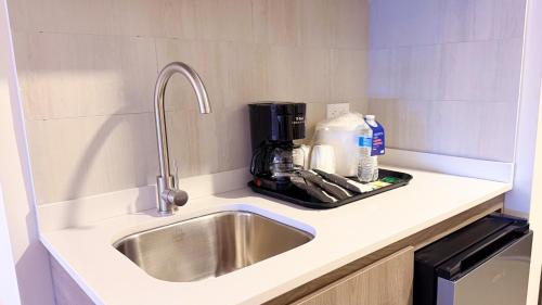 holiday inn express and suites los mochis centro by ihg