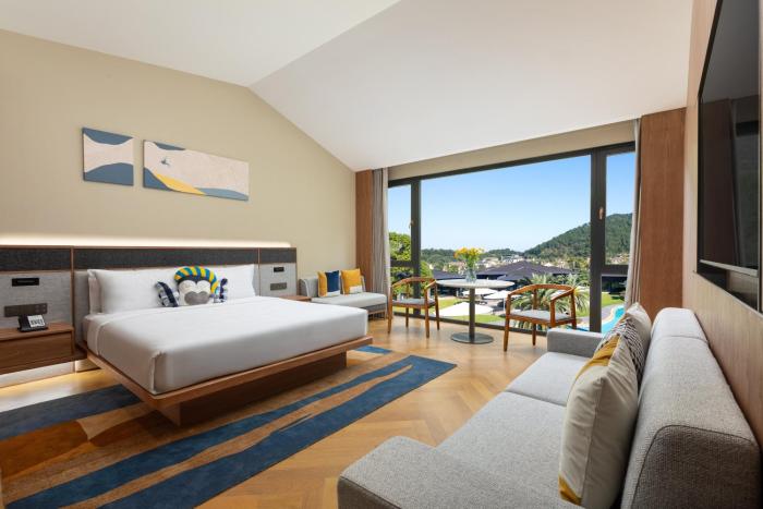 voco ningbo dongqian lake by ihg