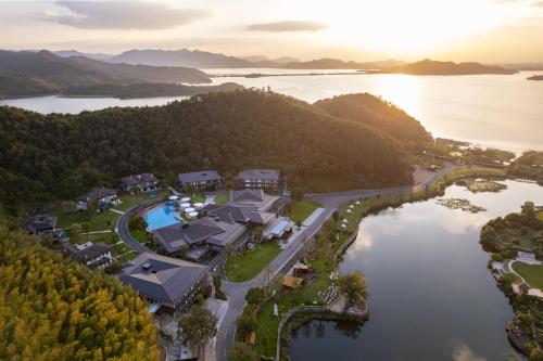 voco ningbo dongqian lake by ihg