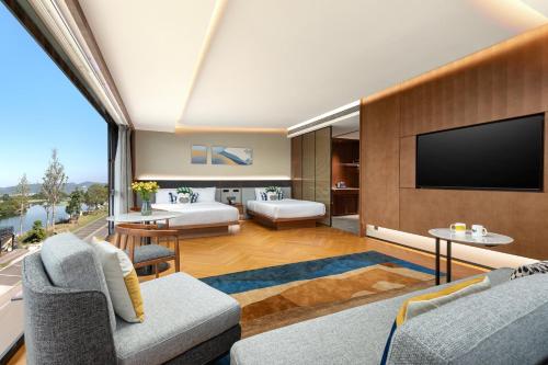 voco ningbo dongqian lake by ihg