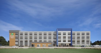 Holiday Inn Express & Suites Lexington South By Ihg,,3 star