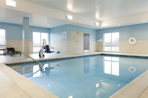 holiday inn express and suites lexington south by ihg