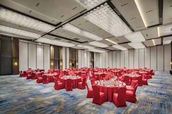 crowne plaza shaoxing binhai new area by ihg