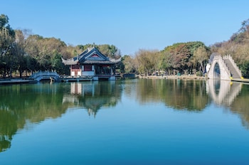 crowne plaza shaoxing binhai new area by ihg