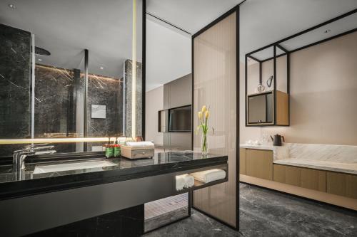 crowne plaza shaoxing binhai new area by ihg