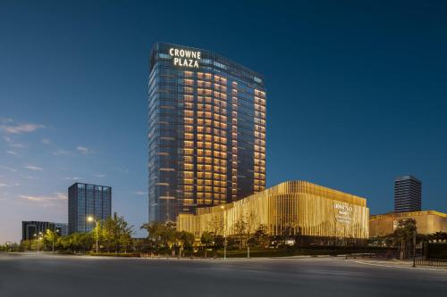 crowne plaza shaoxing binhai new area by ihg