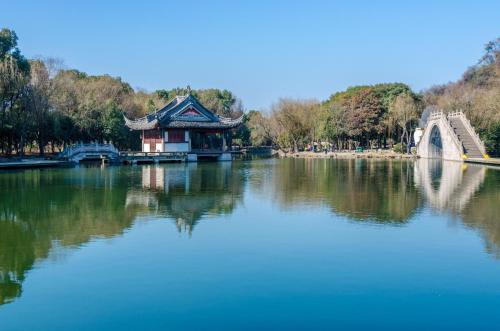 crowne plaza shaoxing binhai new area by ihg