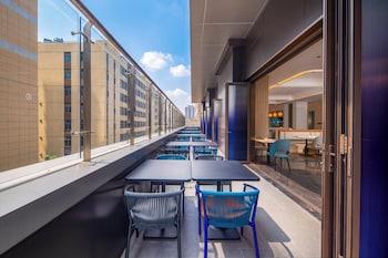 holiday inn express shenzhen baolong metro station by ihg