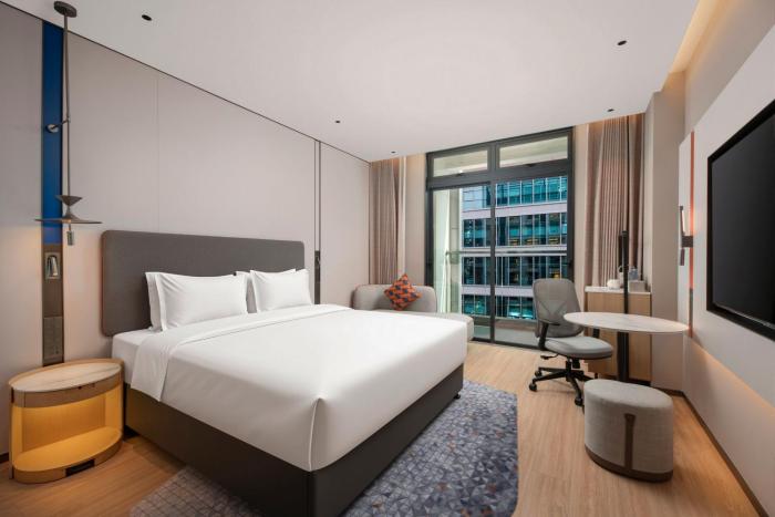 holiday inn express shenzhen baolong metro station by ihg