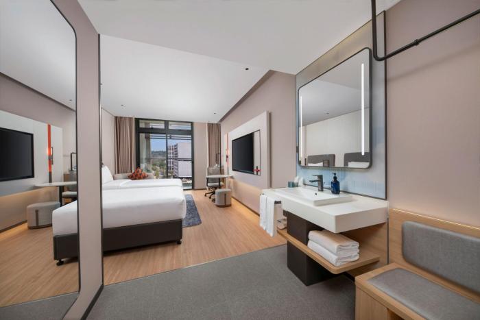 holiday inn express shenzhen baolong metro station by ihg