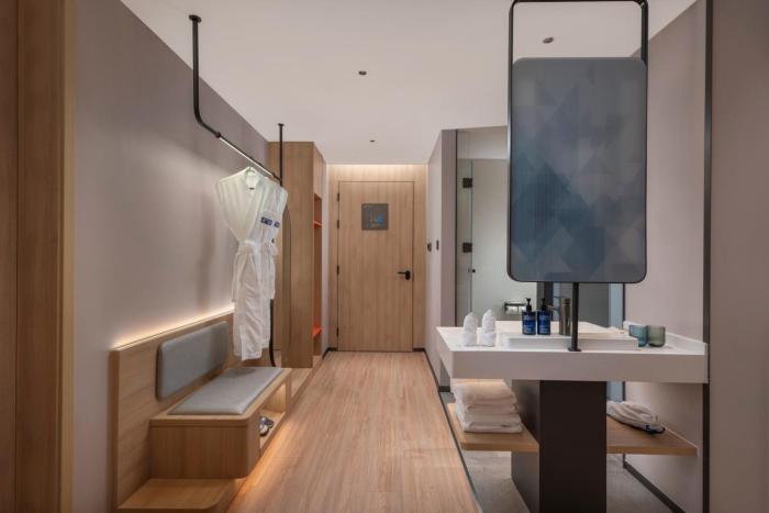 holiday inn express shenzhen baolong metro station by ihg