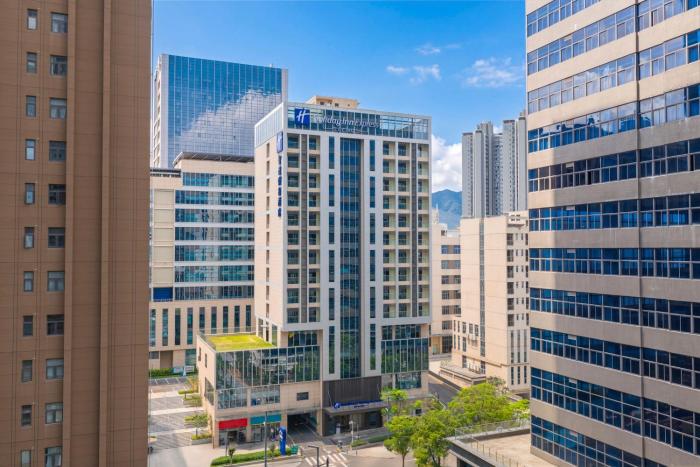 holiday inn express shenzhen baolong metro station by ihg