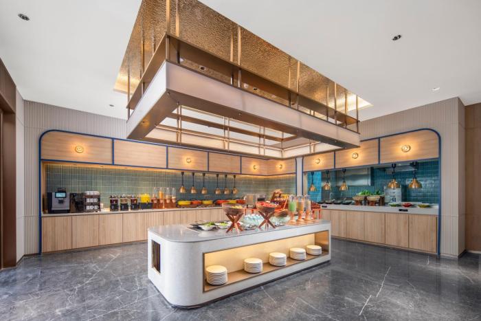 holiday inn express shenzhen baolong metro station by ihg