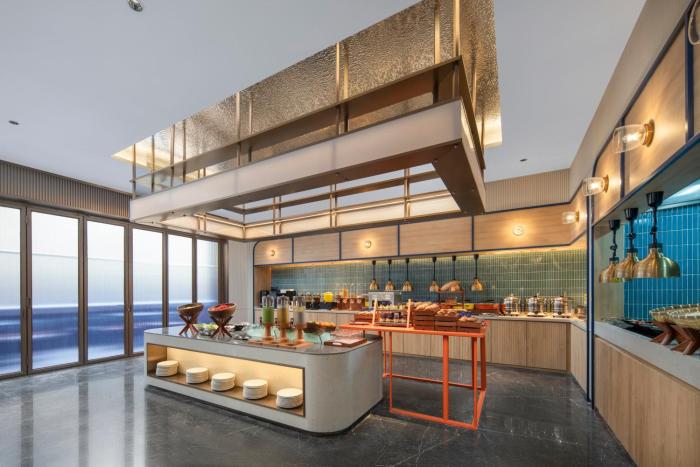 holiday inn express shenzhen baolong metro station by ihg
