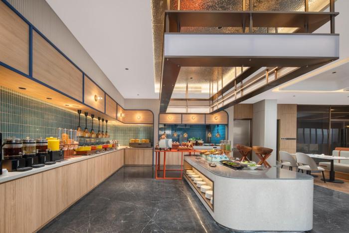 holiday inn express shenzhen baolong metro station by ihg