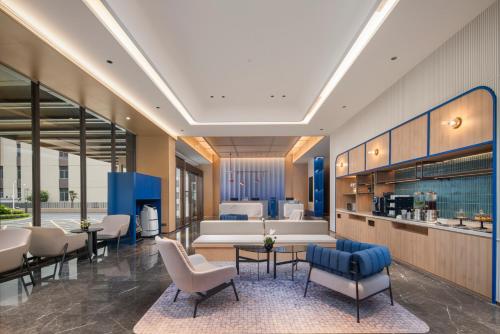 holiday inn express shenzhen baolong metro station by ihg