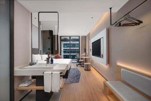 holiday inn express shenzhen baolong metro station by ihg