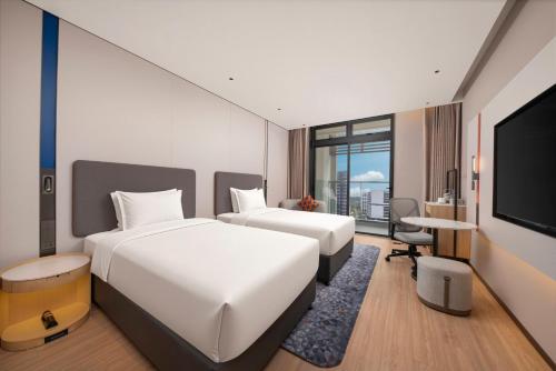holiday inn express shenzhen baolong metro station by ihg