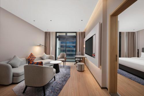 holiday inn express shenzhen baolong metro station by ihg