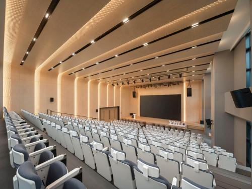 holiday inn express shenzhen baolong metro station by ihg