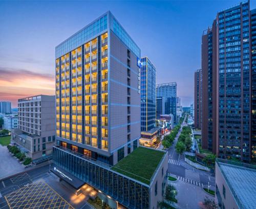 holiday inn express shenzhen baolong metro station by ihg