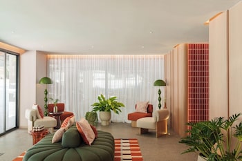 The Akyra Bangkok 11,,4 star