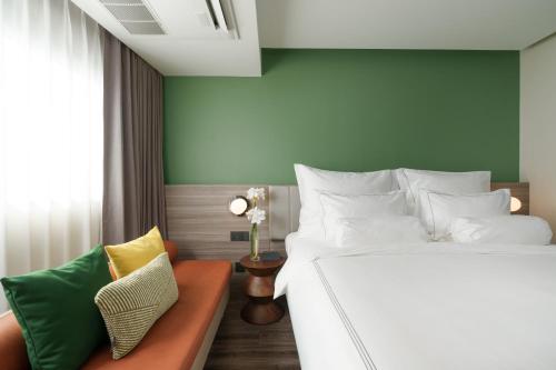the akyra bangkok 11