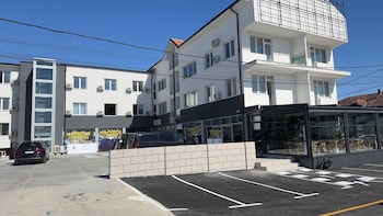 sky vista hotel