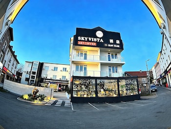 sky vista hotel