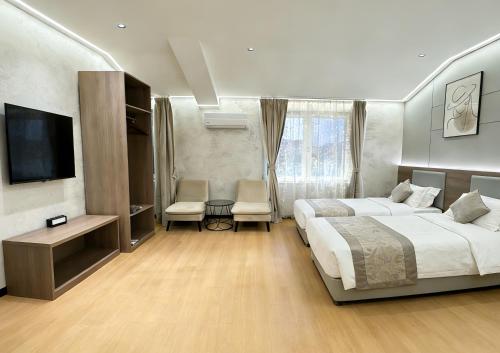 sky vista hotel