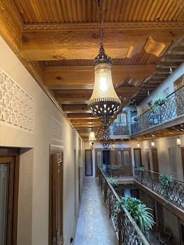 mehrob hotel
