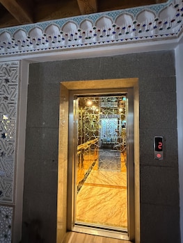 mehrob hotel