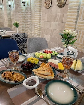 mehrob hotel