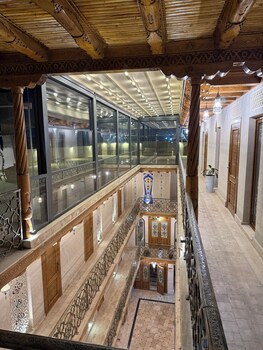 mehrob hotel