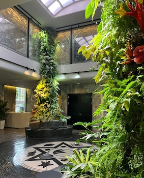 Bay Four Seasons Castle Hotel,,3 star