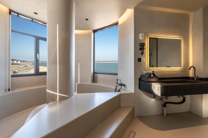 bay four seasons castle hotel