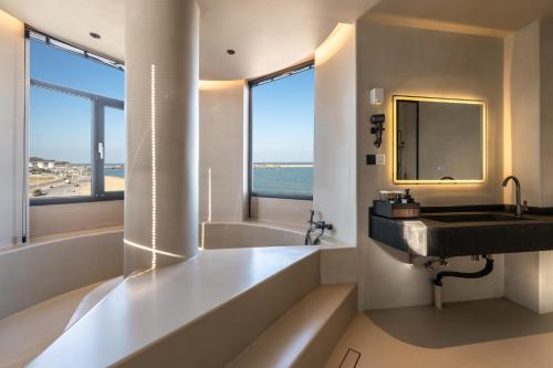 bay four seasons castle hotel