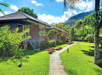 handv bungalow vangvieng