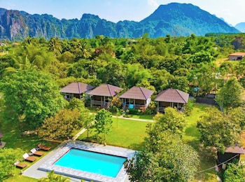 handv bungalow vangvieng