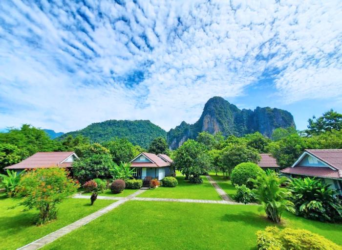handv bungalow vangvieng