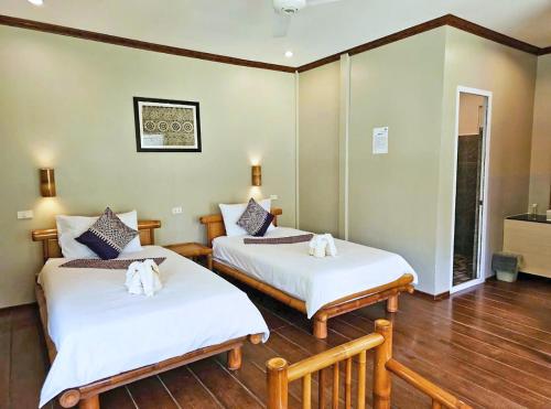 handv bungalow vangvieng