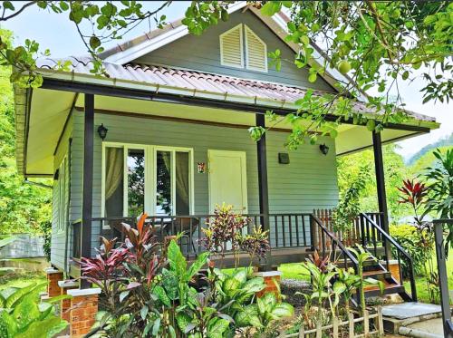 handv bungalow vangvieng