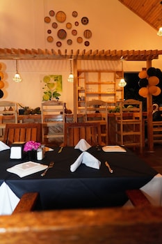 changarawe hotel and retreat