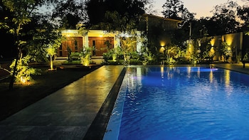 Aloria Sigiriya,,2 star