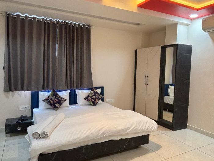 hotel shri ram legacy