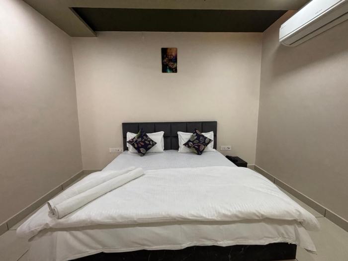 hotel shri ram legacy